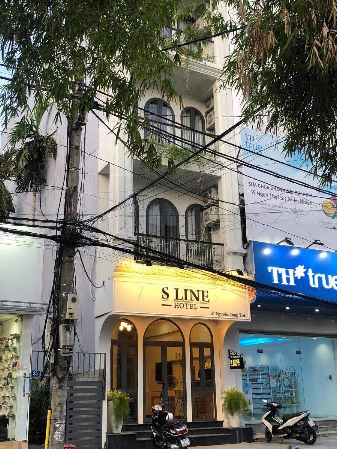 Sline Hotel Hue Exterior foto